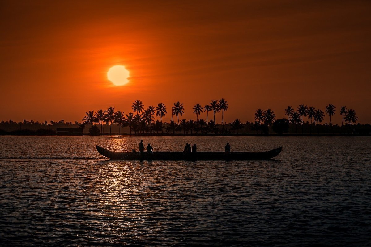 Kerala Honeymoon Packages from Bangalore - Collection Kerala Honeymoon Packages from Bangalore - Collection